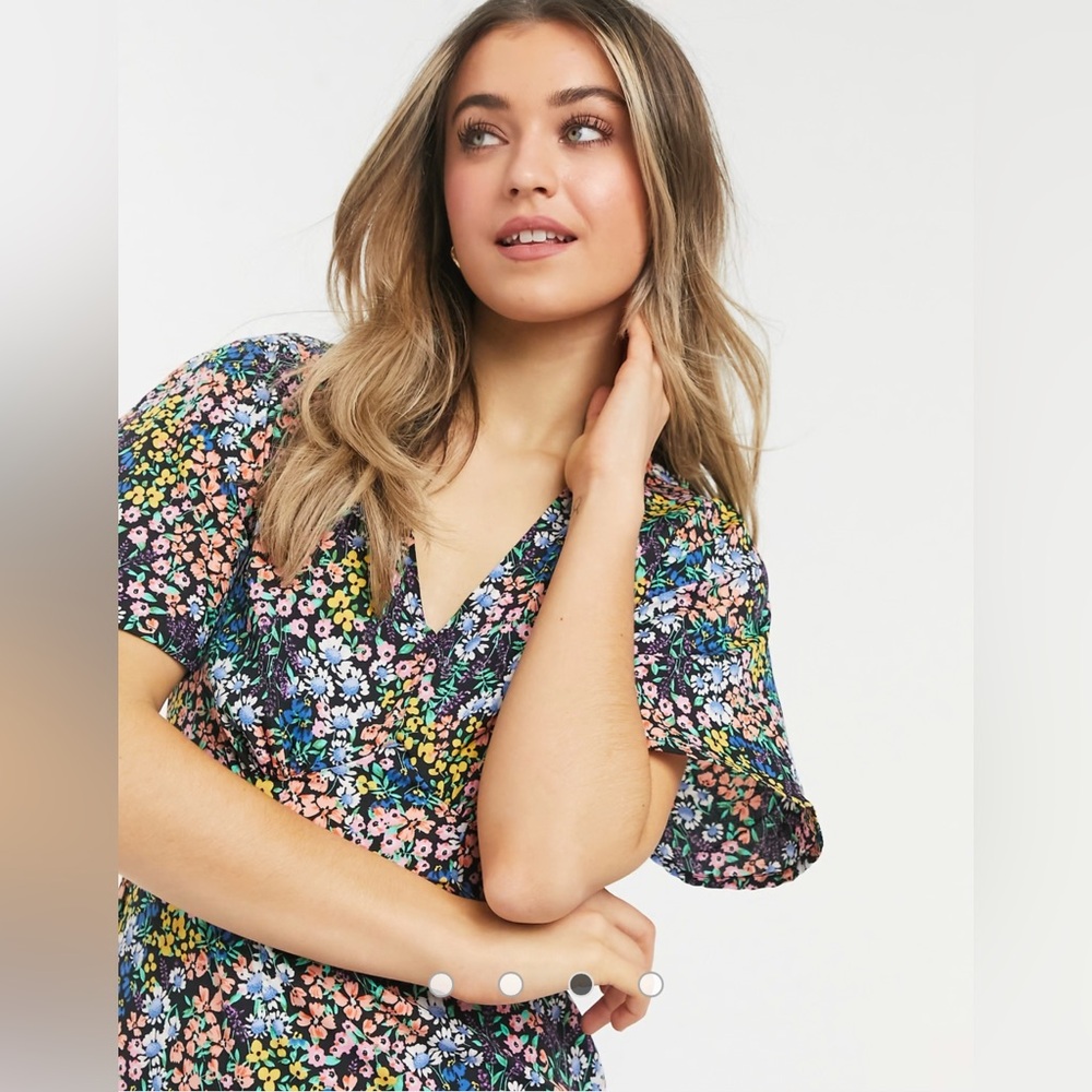 NWT New Look Tier Hem Midi Dress Mixed Ditsy Floral US 2 - Picture 3 of 4
